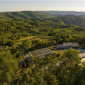 2 Bedroom Villa with Infinity Pool in Buzet, Istria, Sleeps 4